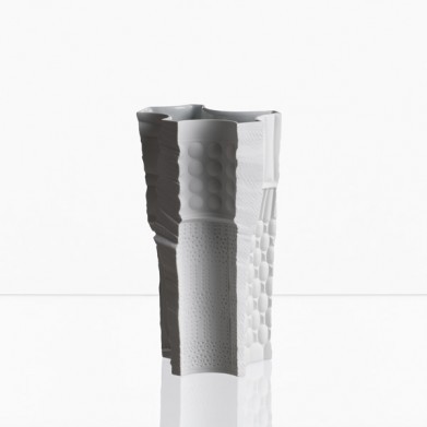 Maxim Velčovský: The Vase of Vases (big version), 2008, Křehký